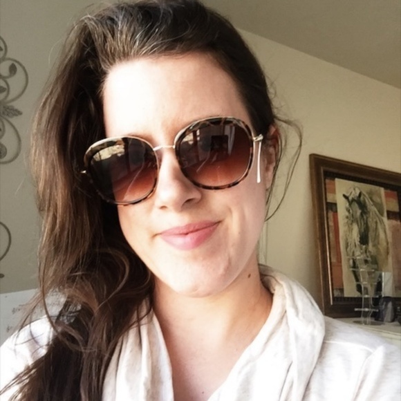 Charming Charlie NWT Tortoise Shell Sunglasses - Picture 2 of 3